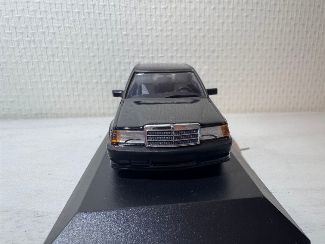 MINICHAMPS メルセデス 190E 2.3-16 1984 1/43