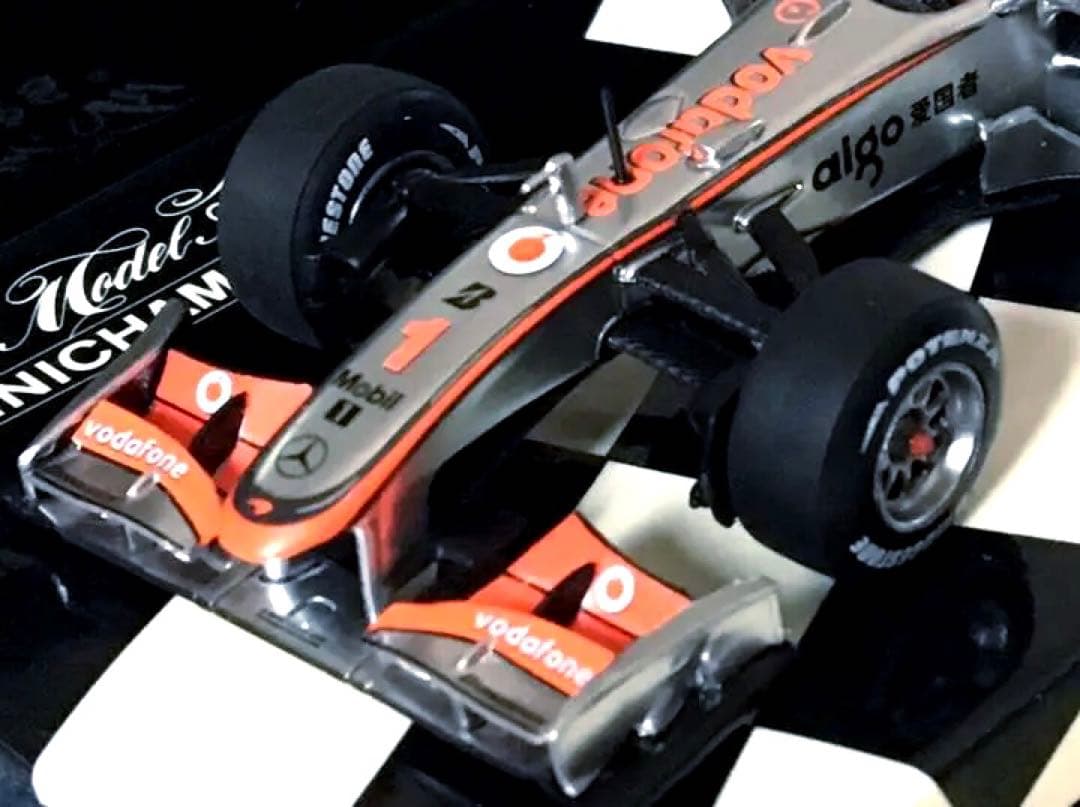 ミニチャンプス 1/43 マクラーレン・メルセデス MP4-25 J. バトン