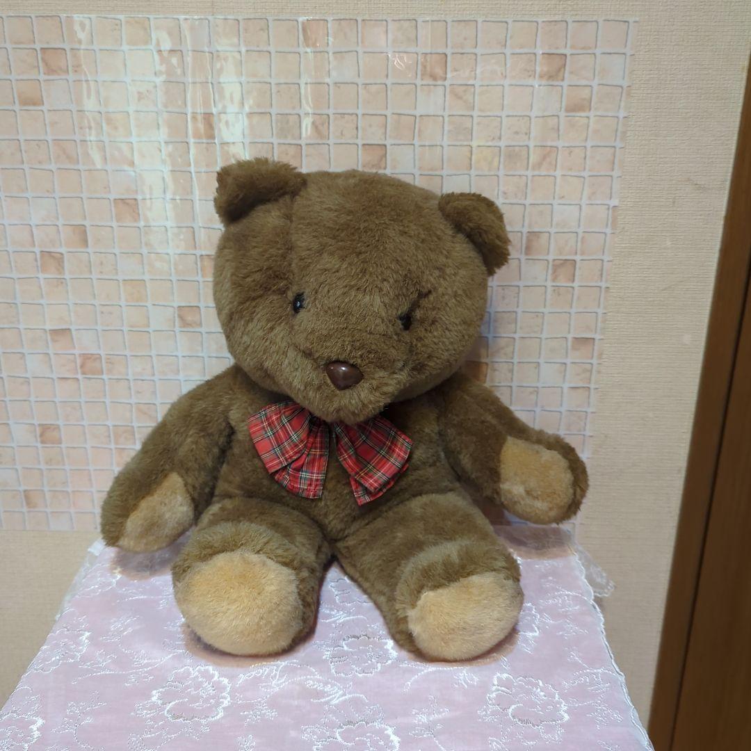 SANRIO・茶色くまのぬいぐるみ 赤いチェックリボン・昭和レトロ・旧ロゴ