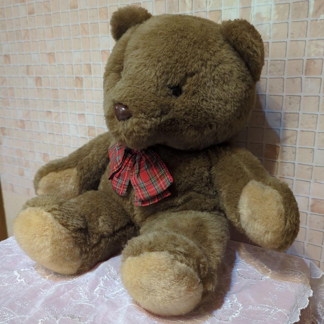 SANRIO・茶色くまのぬいぐるみ 赤いチェックリボン・昭和レトロ・旧ロゴ