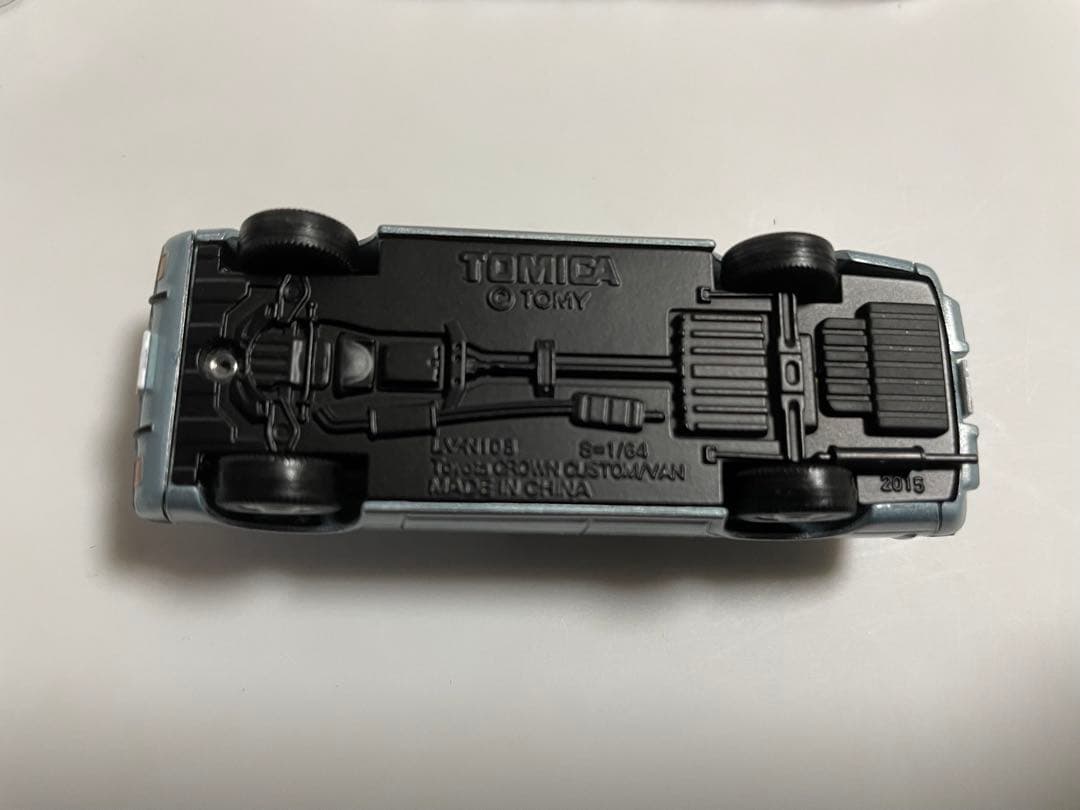 トミカリミテッドヴィンテージネオ　トヨタ　クラウン　カスタム