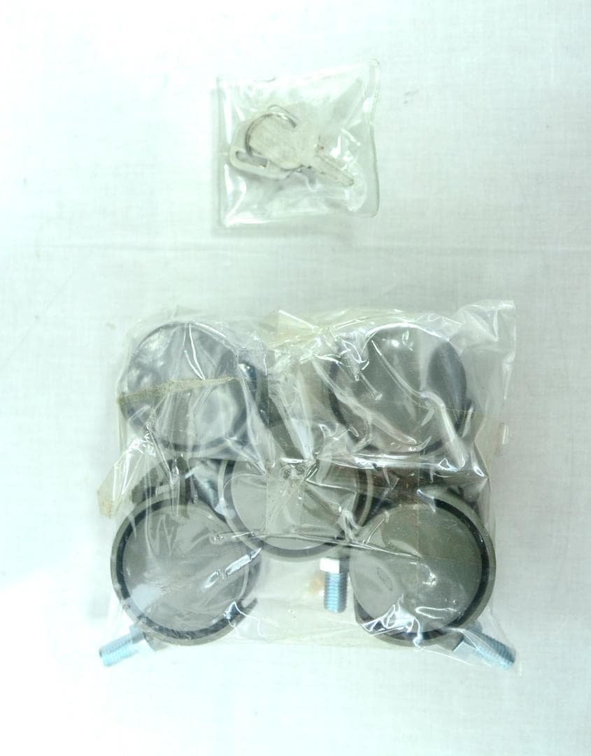 メタルキャビネット MCB-33K 鍵キャスター付金属製 オフィス 事務所 中古