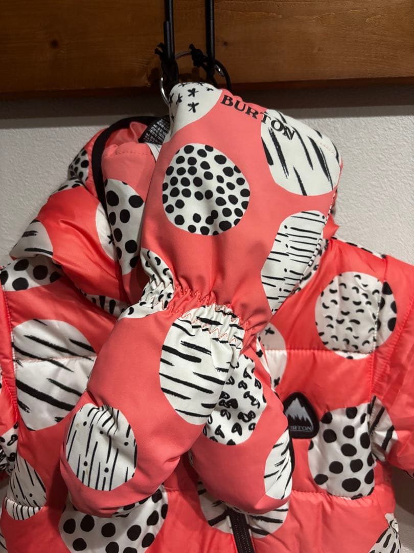 BURTONスノースーツ＋ミトン　美品