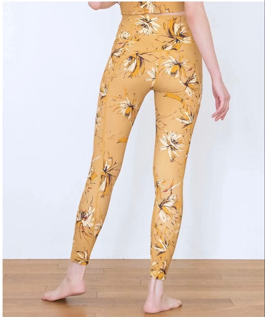 emi専用 美品SUKALA リブBigフラワープリント ヨガウェア Sサイズ