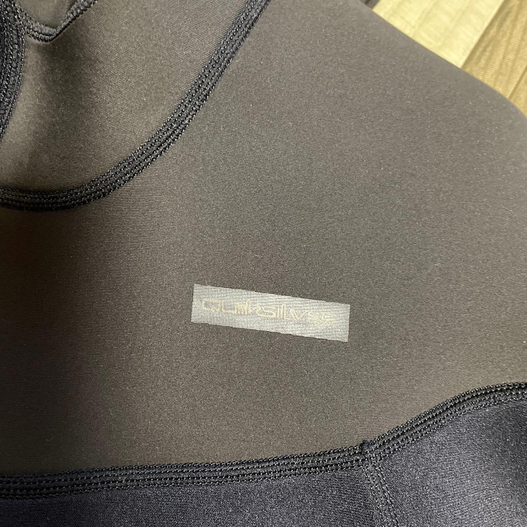 【美品】Quiksilver クイックシルバー ウェットスーツ　　メンズＭ