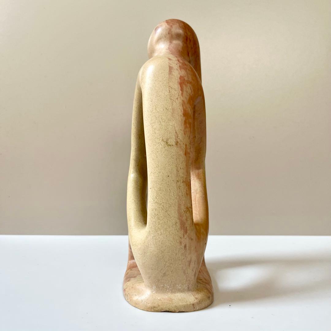 ソープストーン　考える人　石　石製　石彫　石彫り　置物