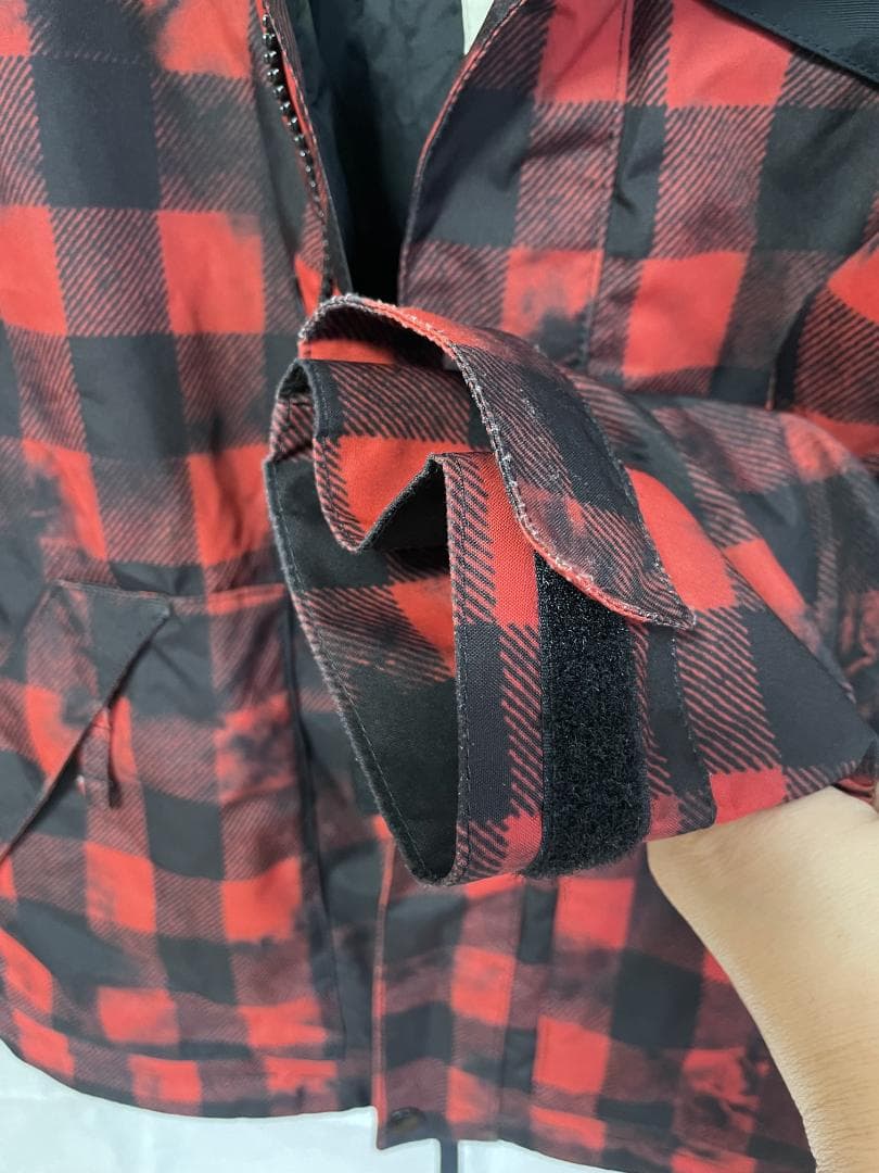 ＢＵＲＴＯＮ　キッズスノーウエア　上下セット