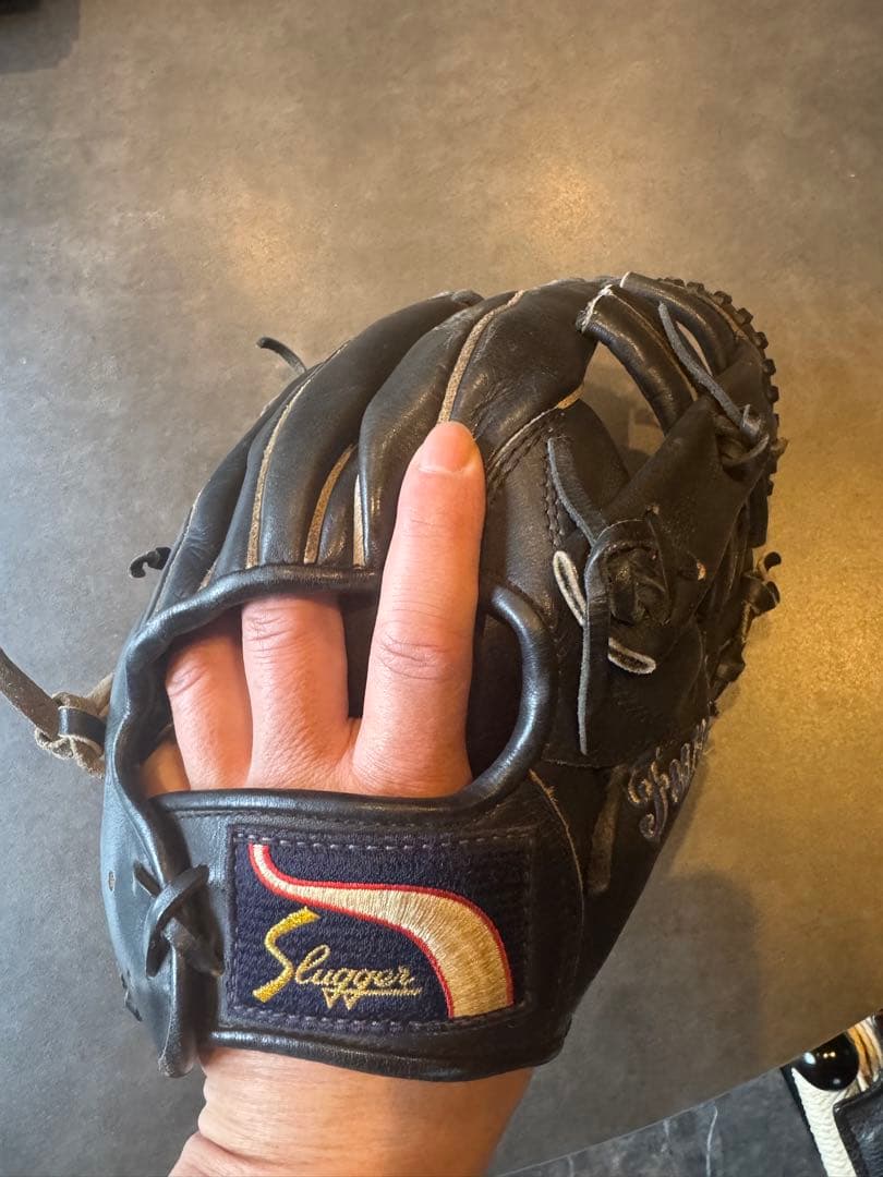 スラッガーグローブ硬式　プロ野球選手使用品