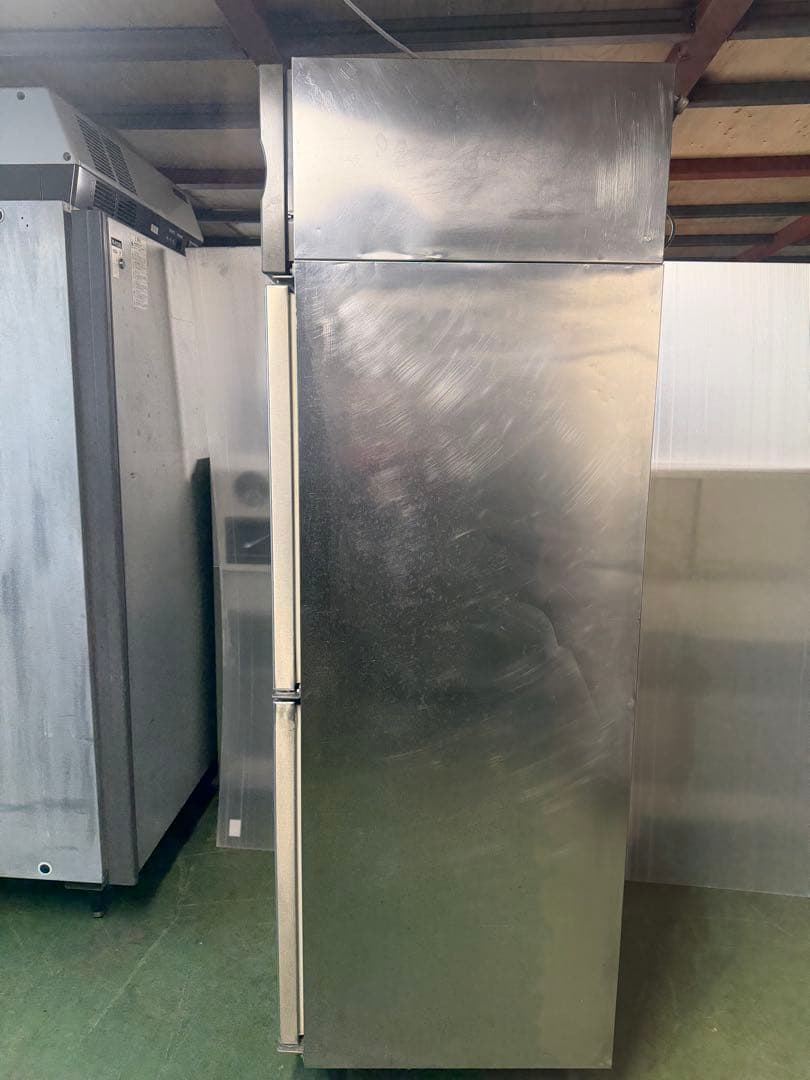 2012年 ホシザキ縦型冷蔵庫 625x650x1890