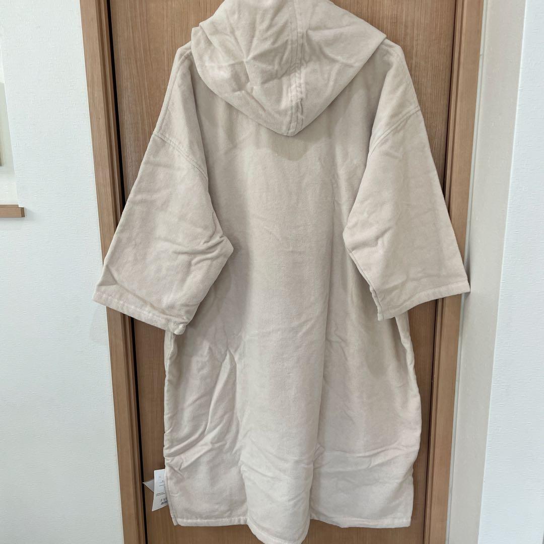 今話題！UCHINO フリース サウナポンチョ ベージュ　未使用　新品