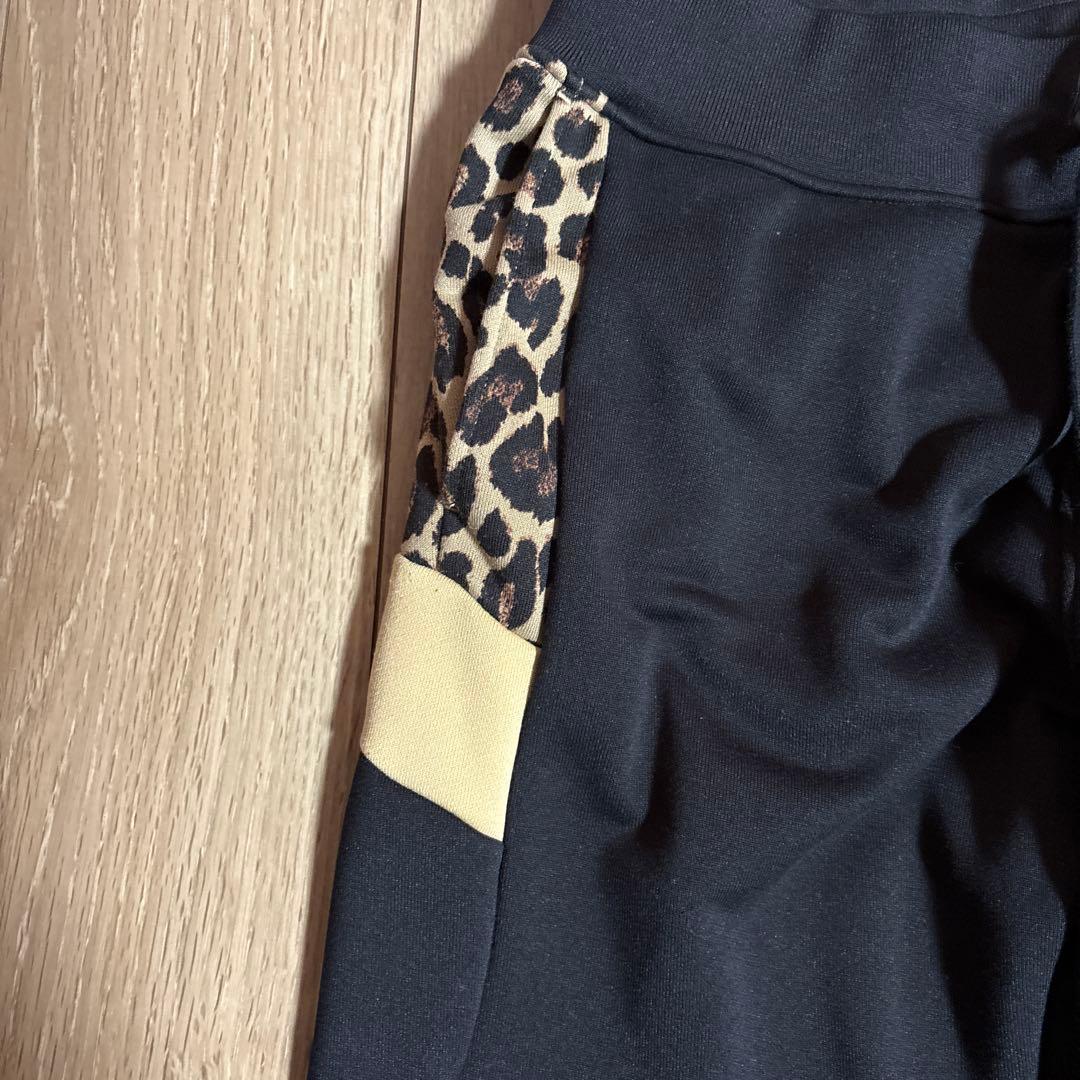 【美品】パーリーゲイツ レオパード柄ポケット付きパンツ
