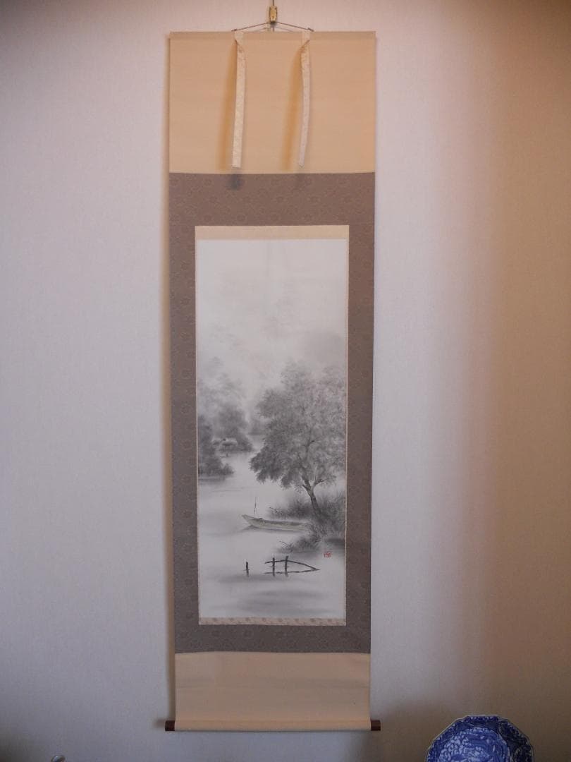 掛け軸 沢村聖観 湖畔 絹本 希少 軸装 茶道具 掛軸 共箱 です。