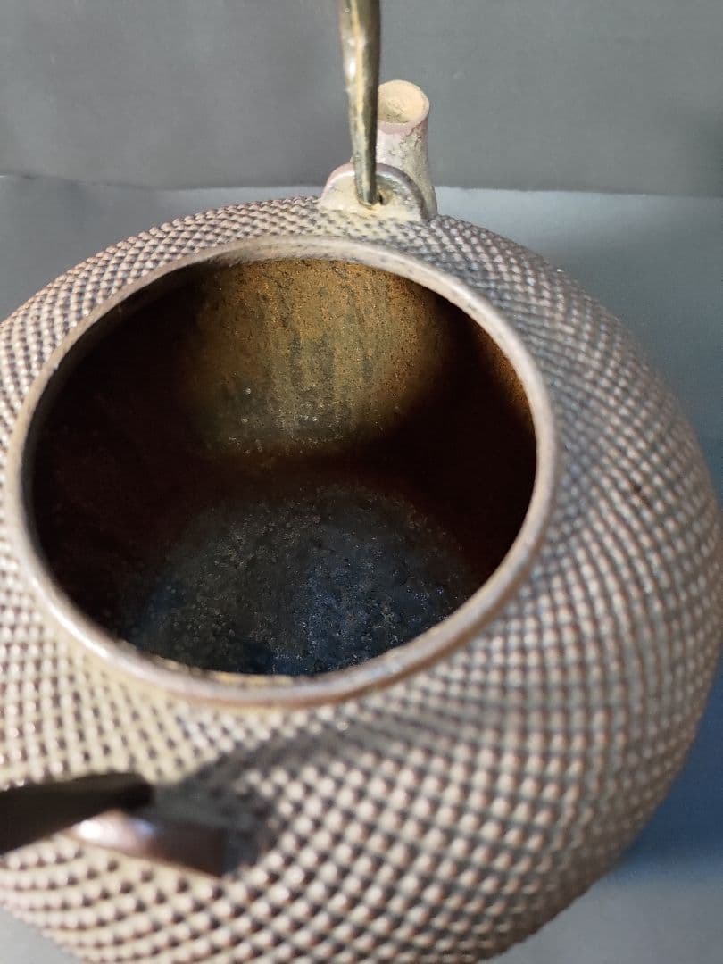 鉄瓶　霰　水漏れ無し　銅蓋