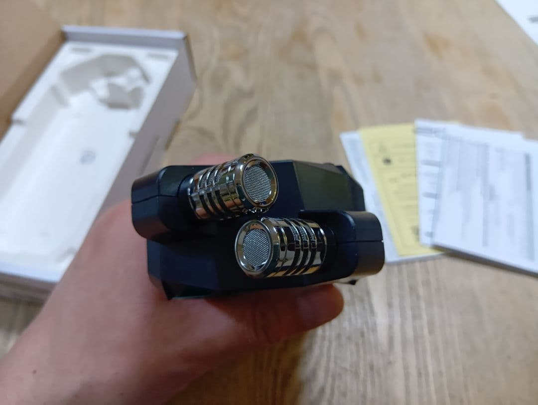 ZOOM H4 essential 32bit floatレコーダー