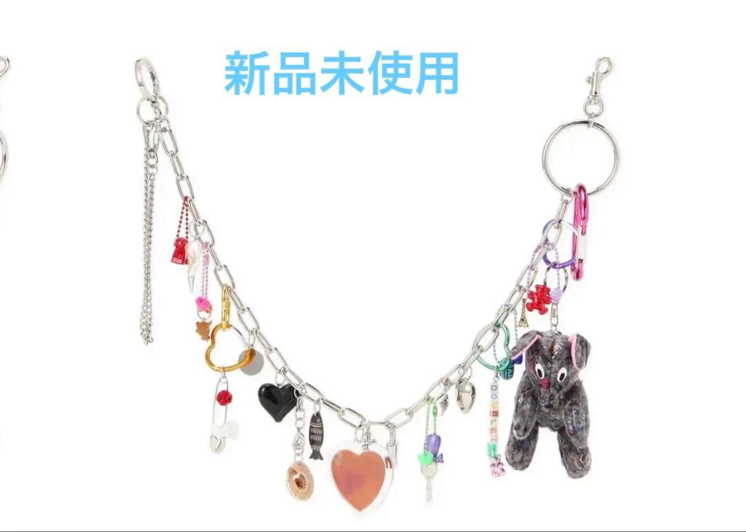 キーホルダー・アクリルキーホルダー doublet KEY CHAIN WITH DOG DOLL