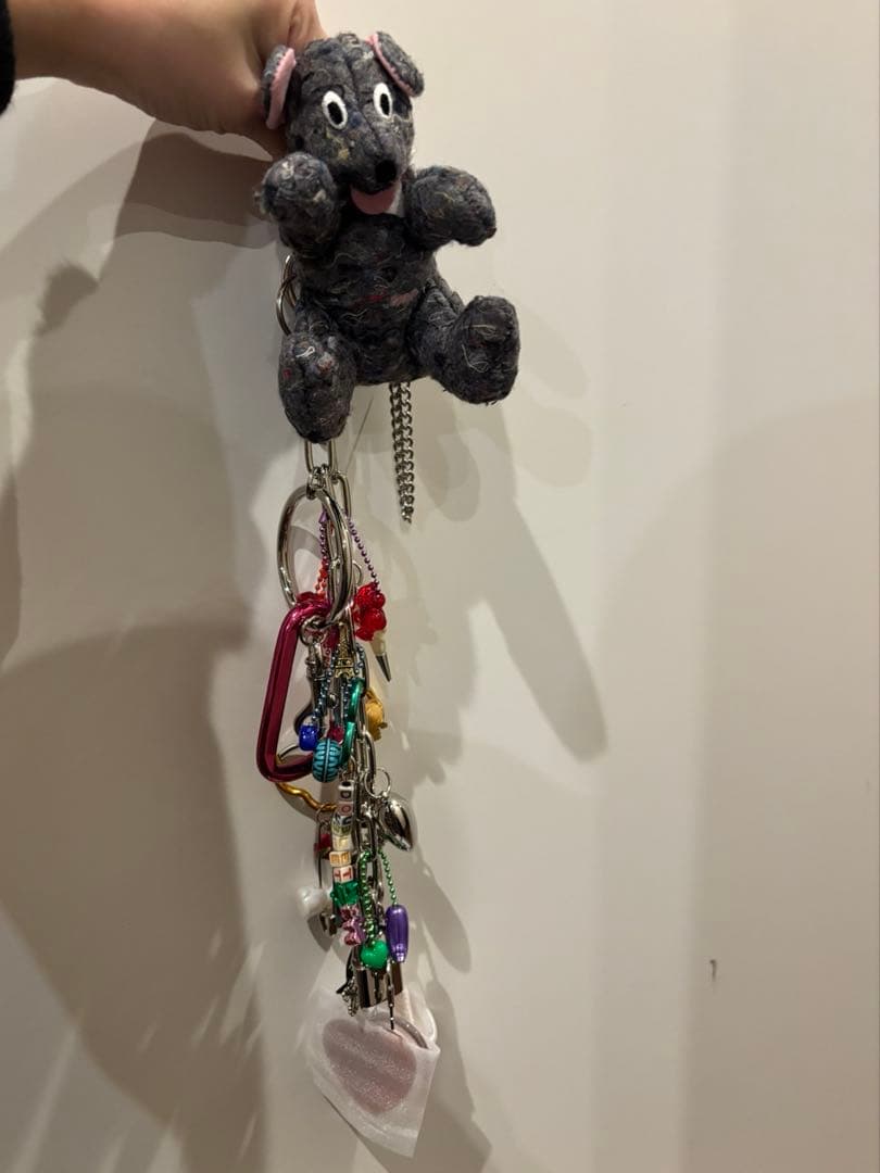 キーホルダー・アクリルキーホルダー doublet KEY CHAIN WITH DOG DOLL