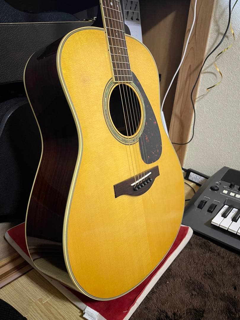 Yamaha LL6 ARE ピックアップ搭載モデル