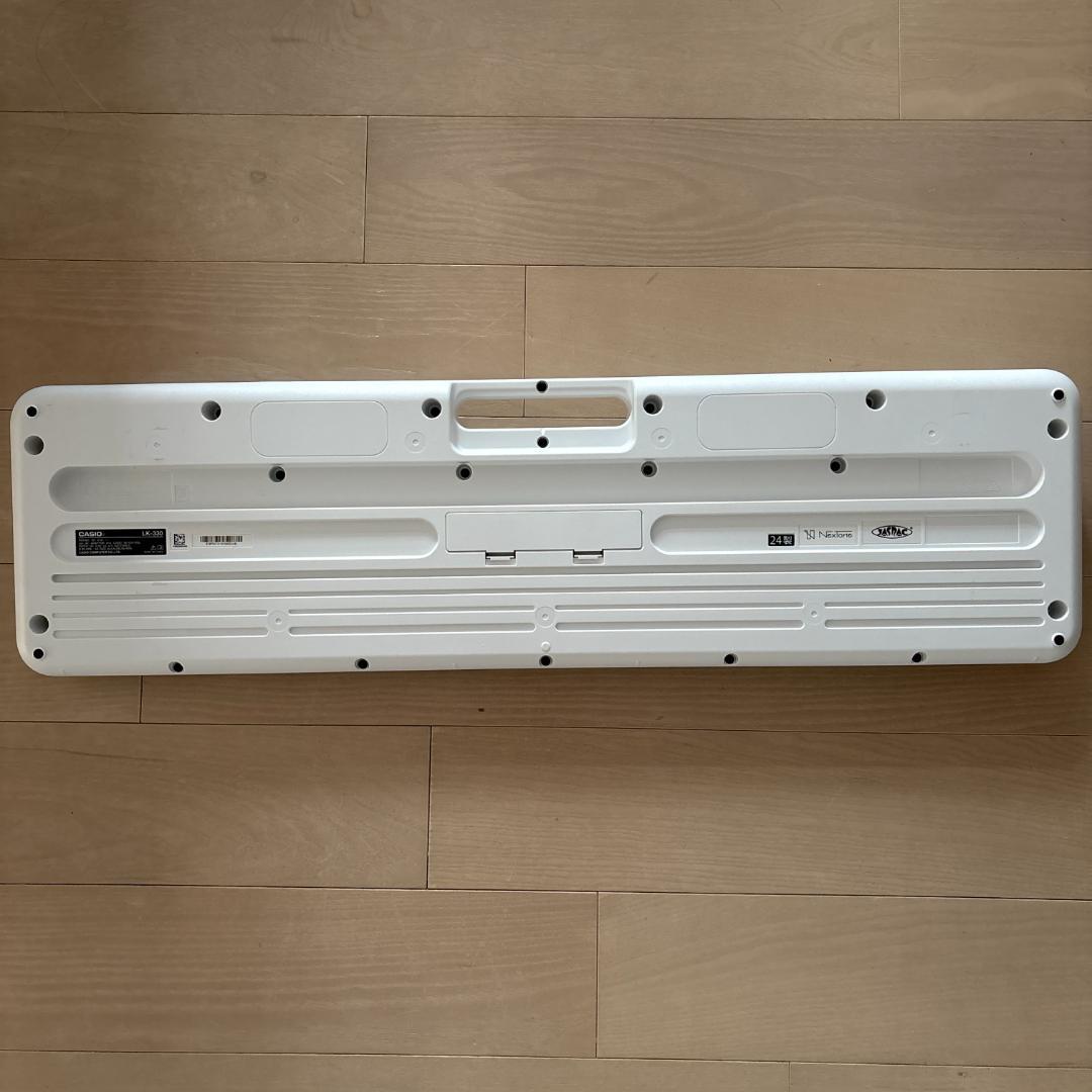CASIO LK-330 光ナビゲーションキーボード 61鍵盤