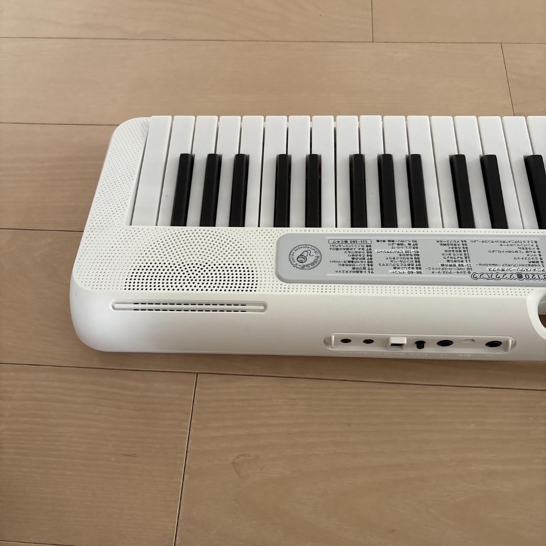 CASIO LK-330 光ナビゲーションキーボード 61鍵盤