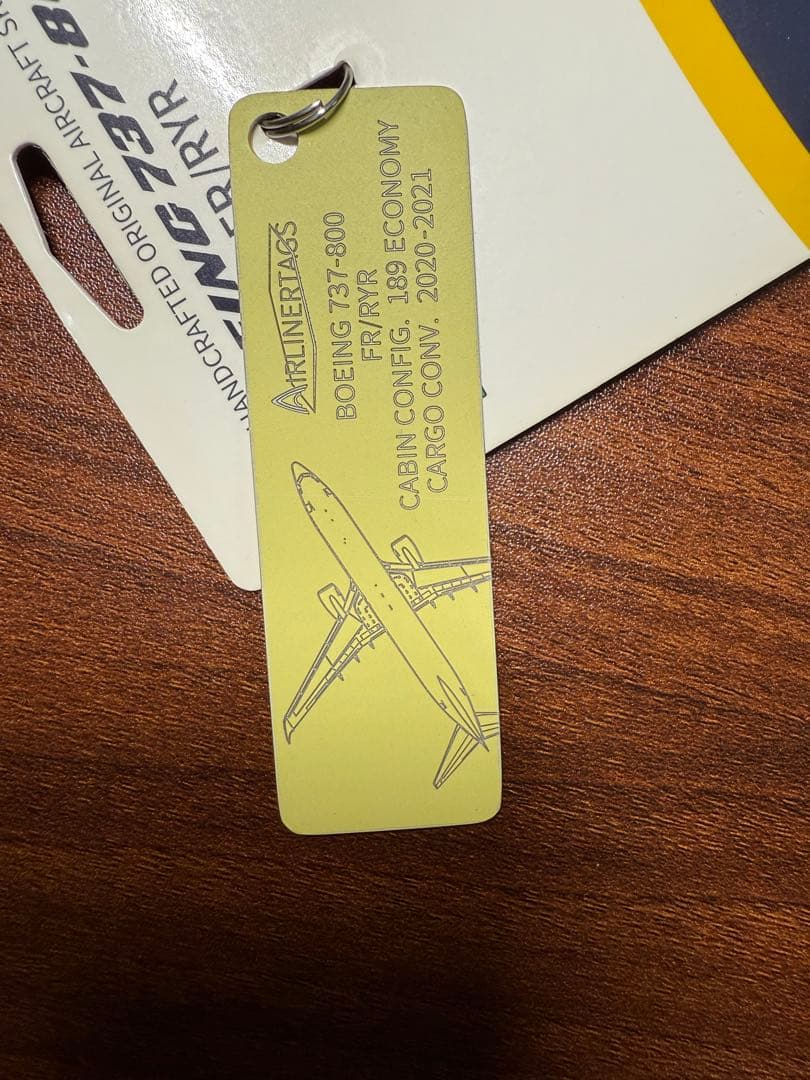 ライアンエア Airlinertags B737-800 コンビ色