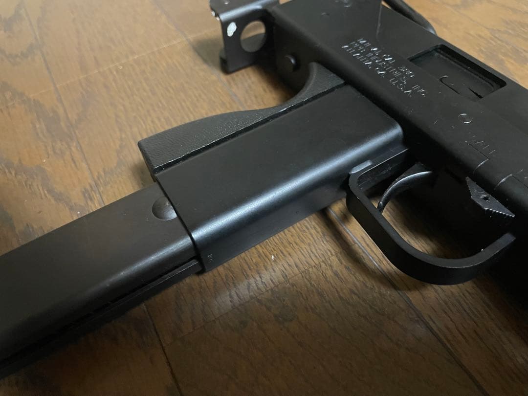 KSC M11A1 サプレッサー　カバー　ストラップ　予備マガジン　他