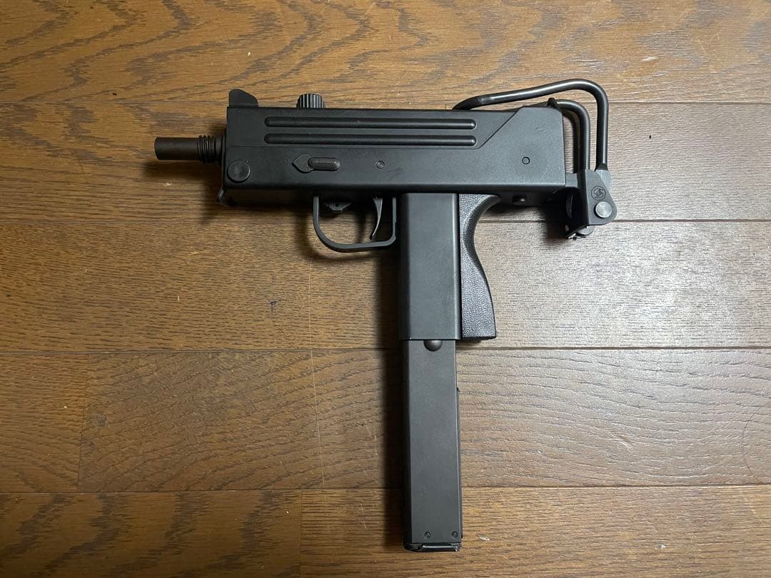 KSC M11A1 サプレッサー　カバー　ストラップ　予備マガジン　他