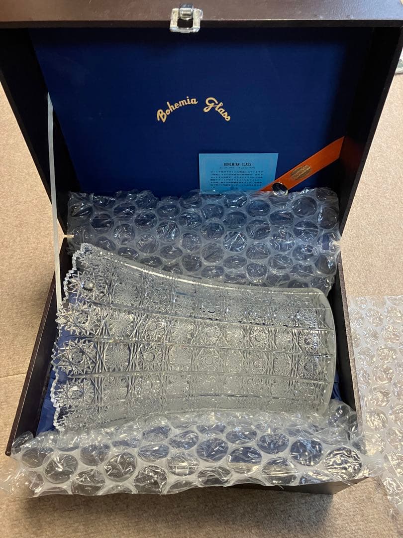 ボヘミアグラス　花瓶　大型