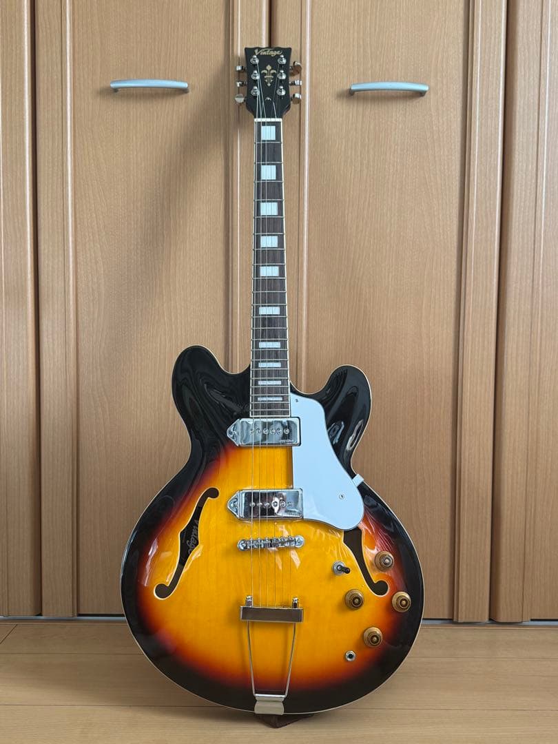 エレキギター vintage vsa500psb ケース付き