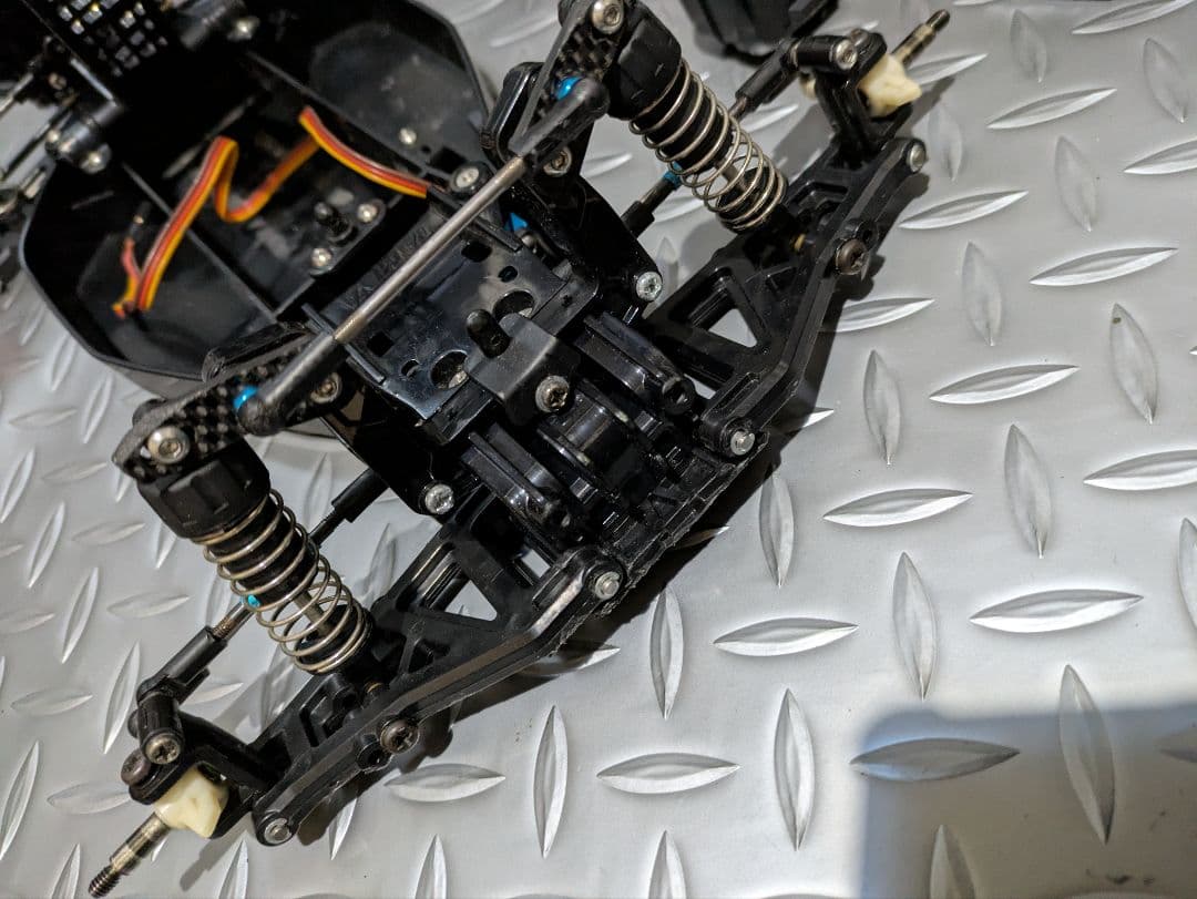 タミヤDT02　アルミ　ユニバーサル　フルベアリング　ラジコン　カー　 組キット