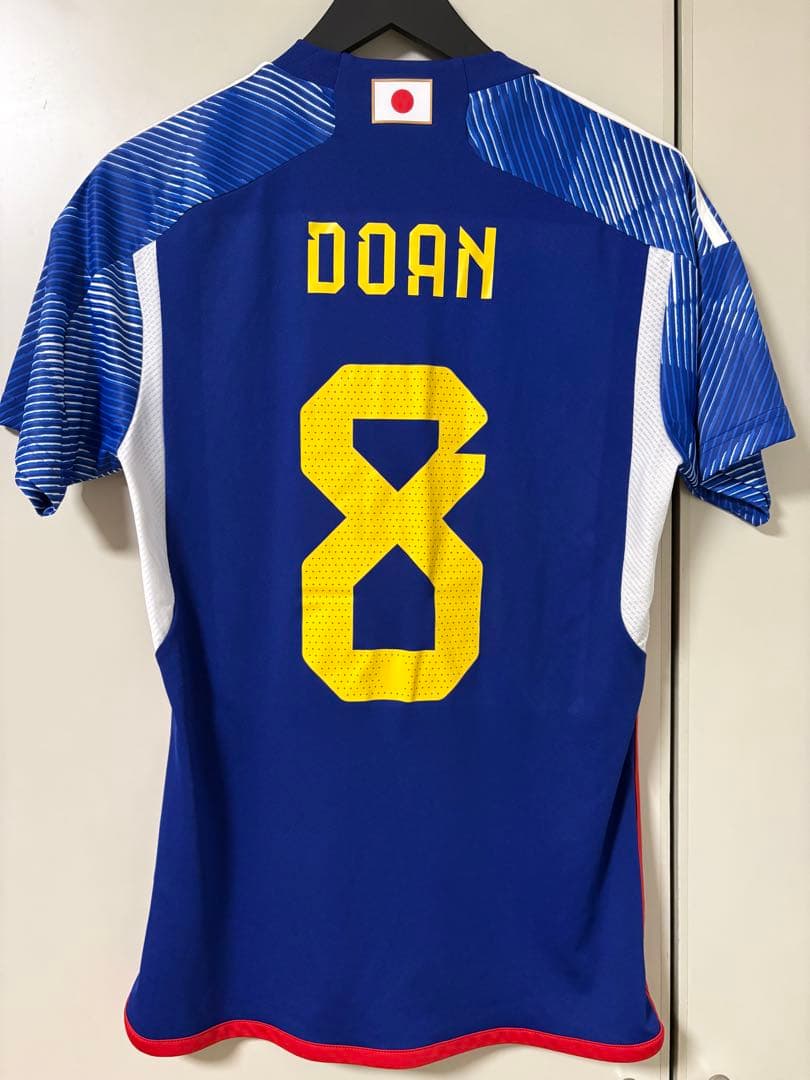 【アディダス公式】日本代表 2022 カタールW杯 ユニフォーム #8 堂安律