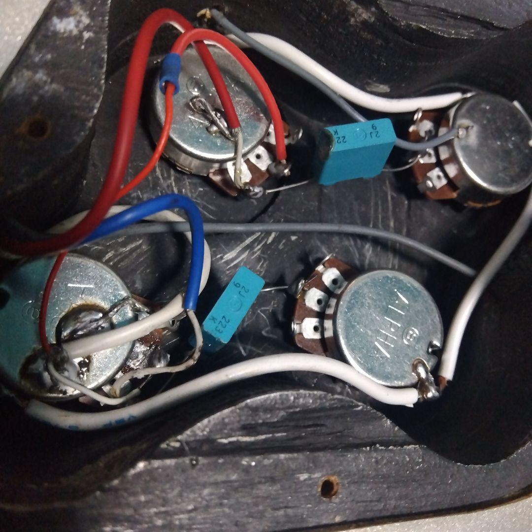 ゴールド エレキギター ！TOKAIレスポールタイプ…