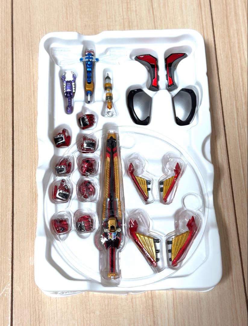 真骨彫 仮面ライダーカブト ハイパーフォーム