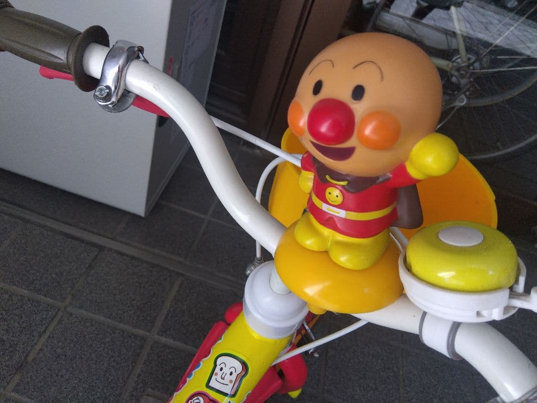 エアトス直接引き取りアンパンマン12インチ手押し舵つきハンドル幼児用自転車