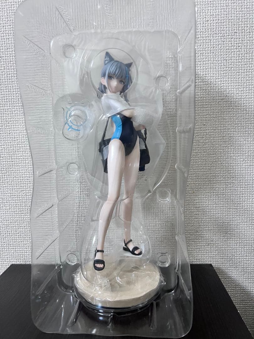 ブルーアーカイブ　シロコ　水着　フィギュア