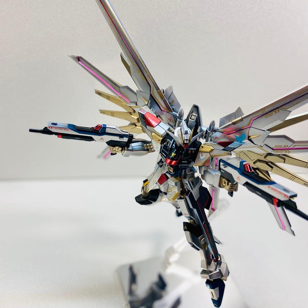 HG マイティーストライクフリーダムガンダム 全塗装 完成品 塗装済み ガンプラ