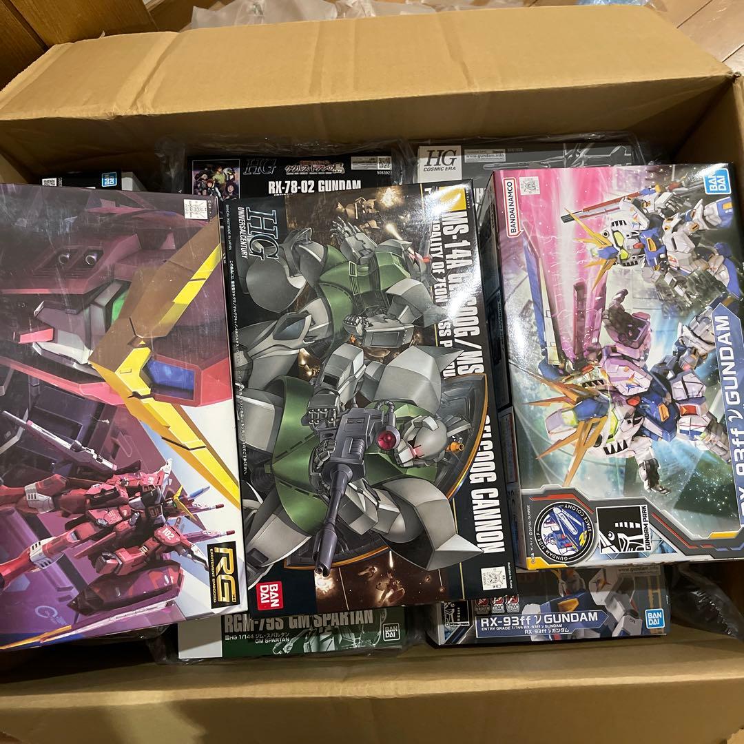 サ*キ様 ガンプラ14種、フィギュア1種まとめ売り