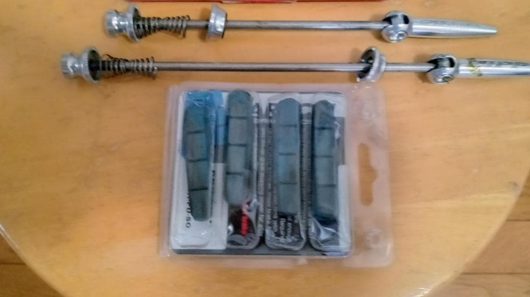 ZIPP 202 チューブラー/カーボンホイール