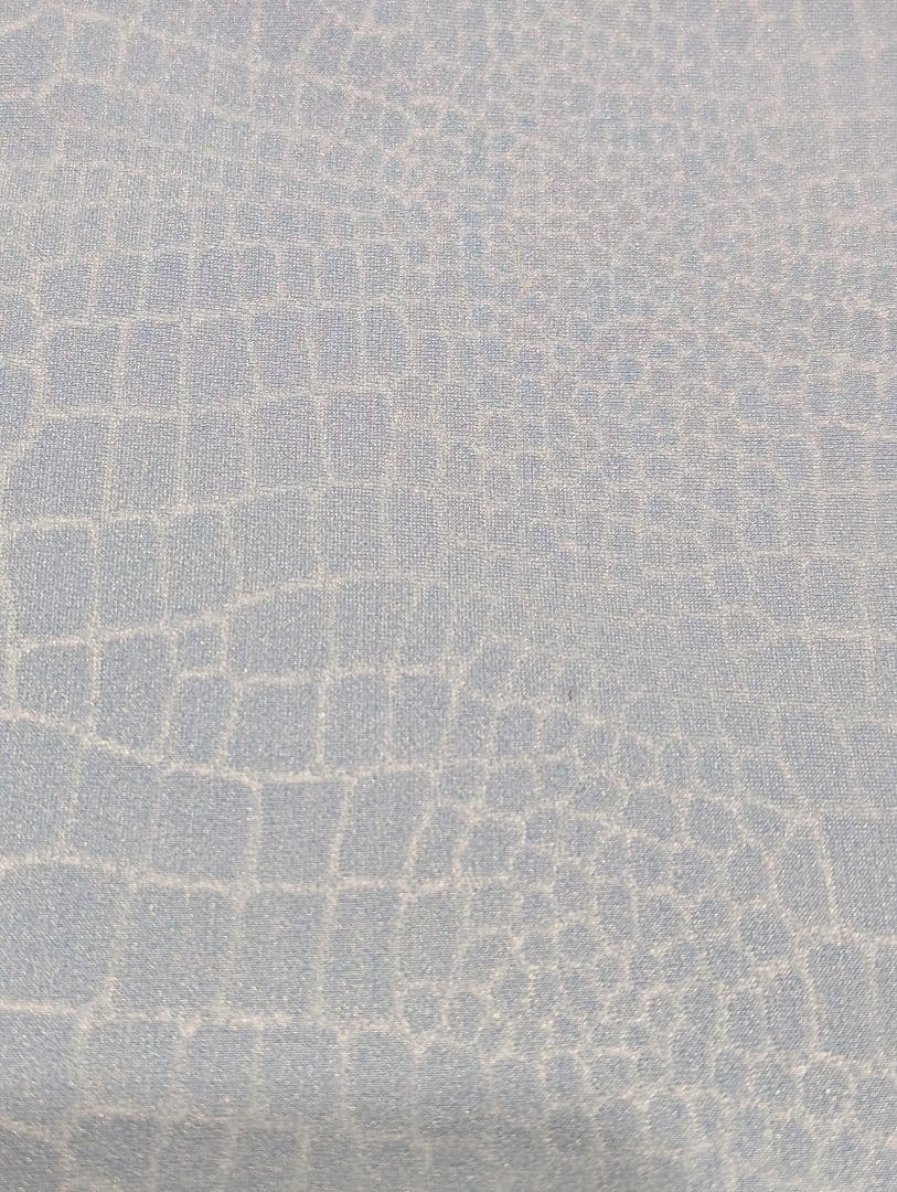 薄い青 型押しクロコダイルBIGサイズ　 角度が変えられる壁打ち無音布(むおんふ