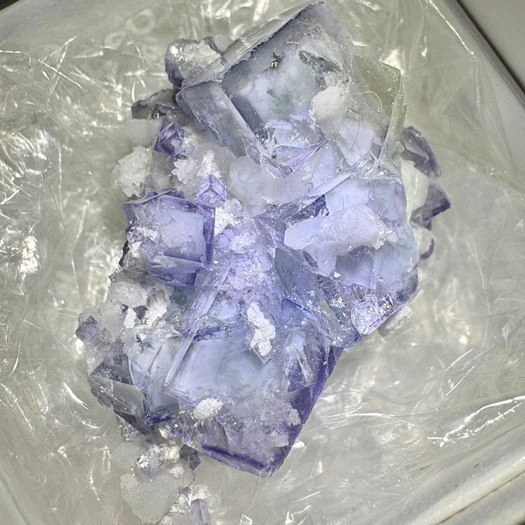 475 中国　ヤオガンシャン産　ポーセリン　フローライト