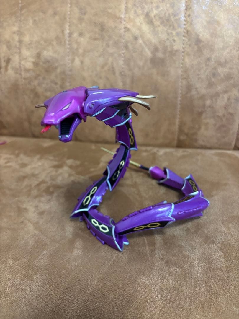 仮面ライダー龍騎　ミラーモンスター　フィギュア