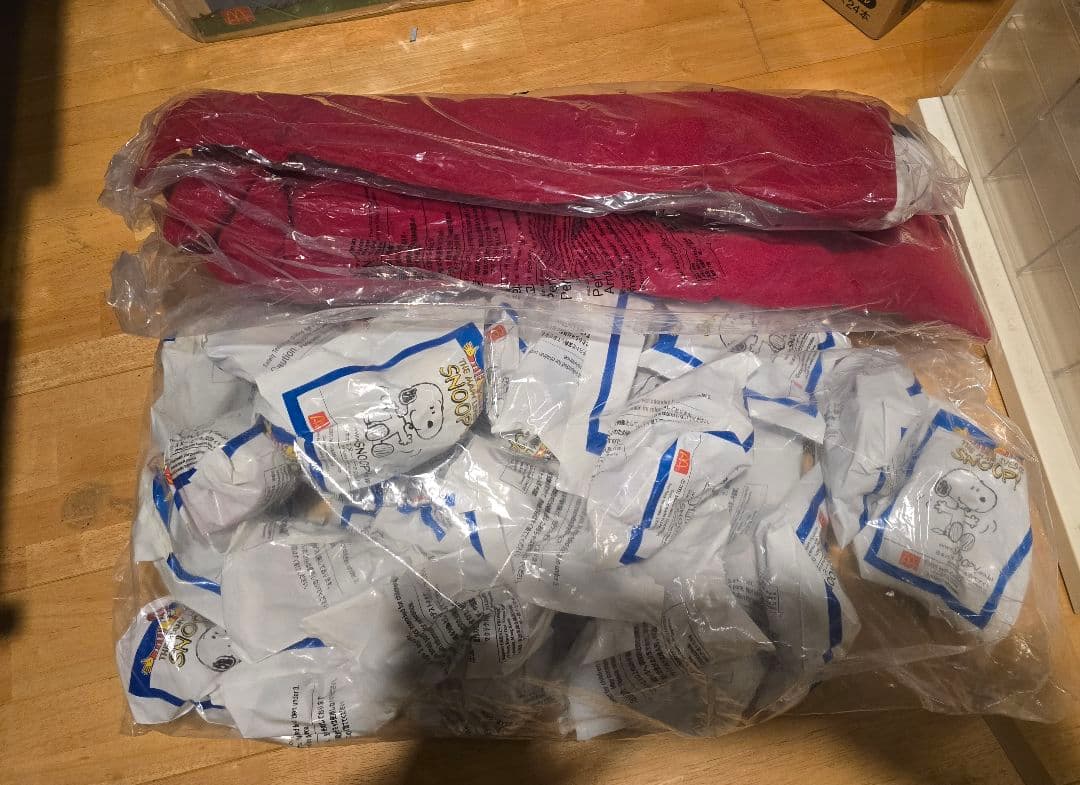 マクドナルド2001年　スヌーピータペストリー