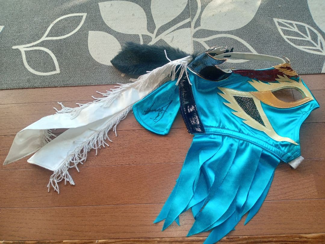 U*7様 値下げ！ハヤブサ(初代)のサイン入りプロレスマスク