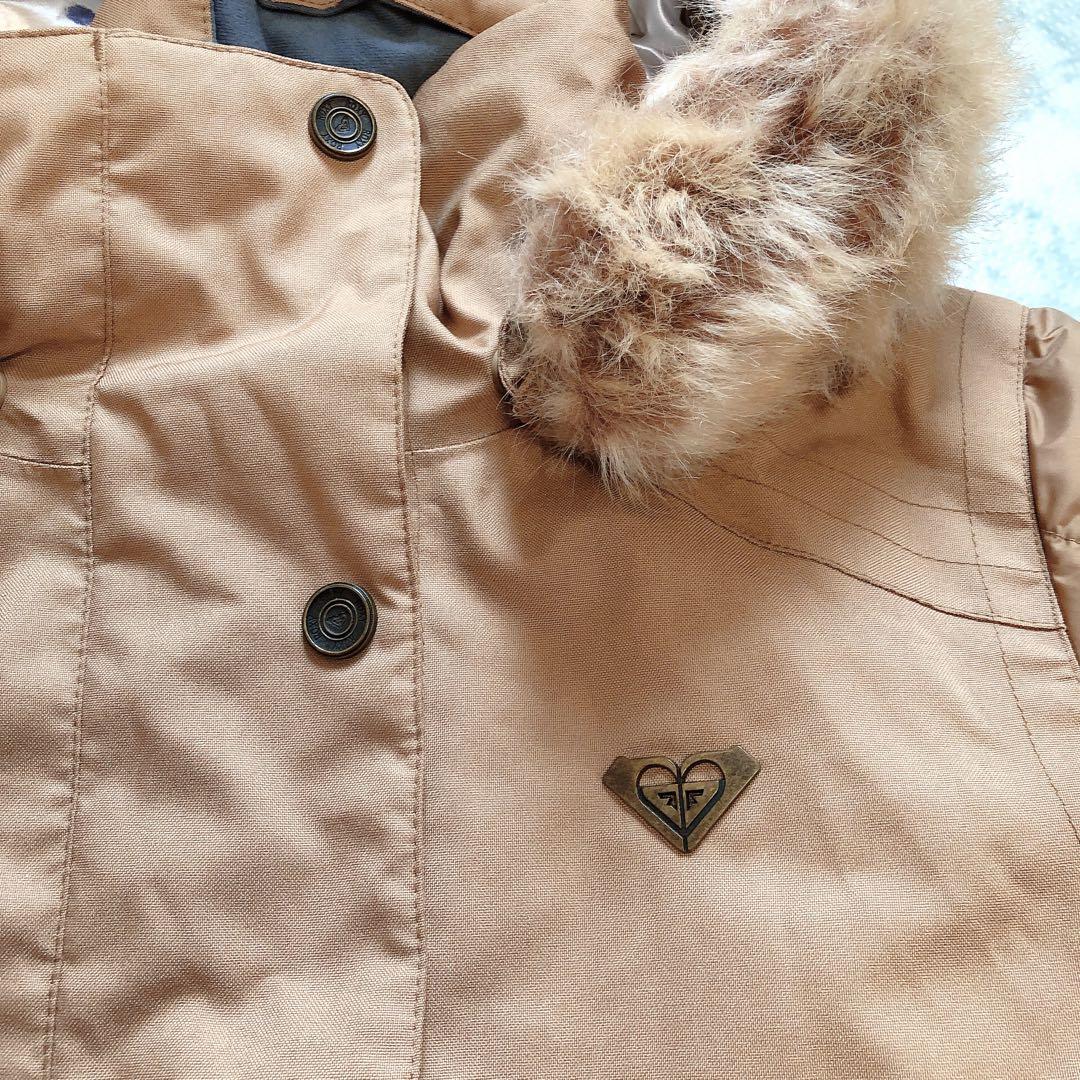 ベージュ ダウンジャケットとスノーボードパンツ セット　ROXY スキーウェア