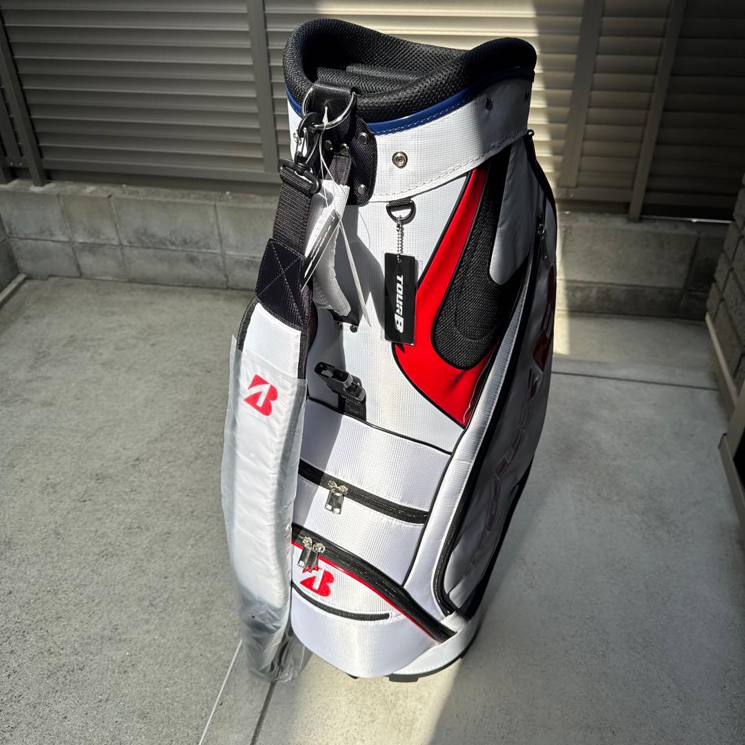 新品タグ付き　TOUR B キャディバッグ ホワイト/レッド/ブラック