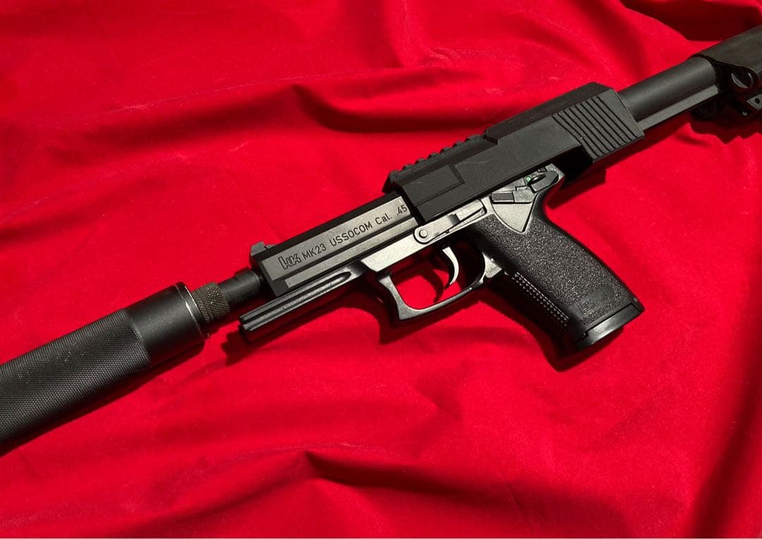 【究極の消音 カービン】SOCOM Mk23 本体のサプレッサー