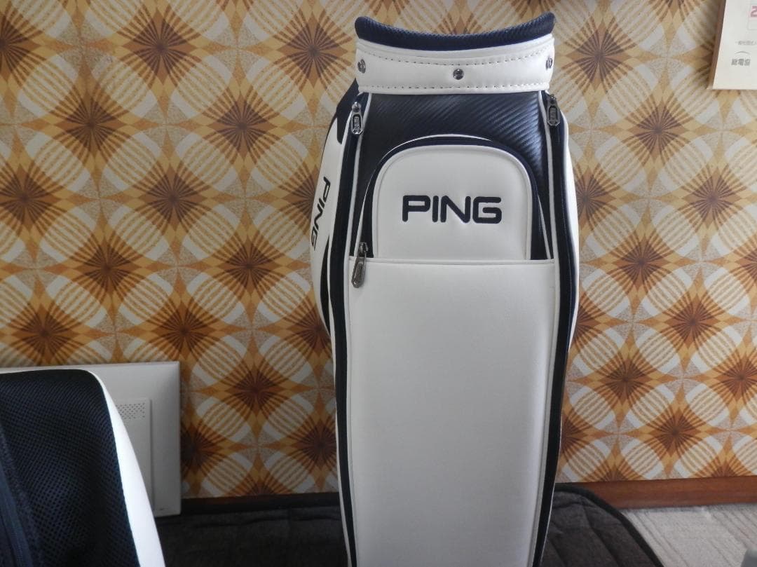 PING キャディバッグ ホワイト/ブラック9.0型