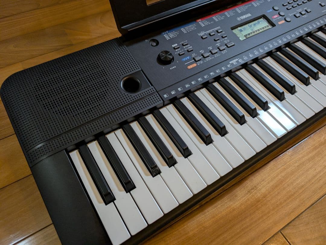 【極美品】YAMAHA　PORTATONE PSR-E263 キーボード