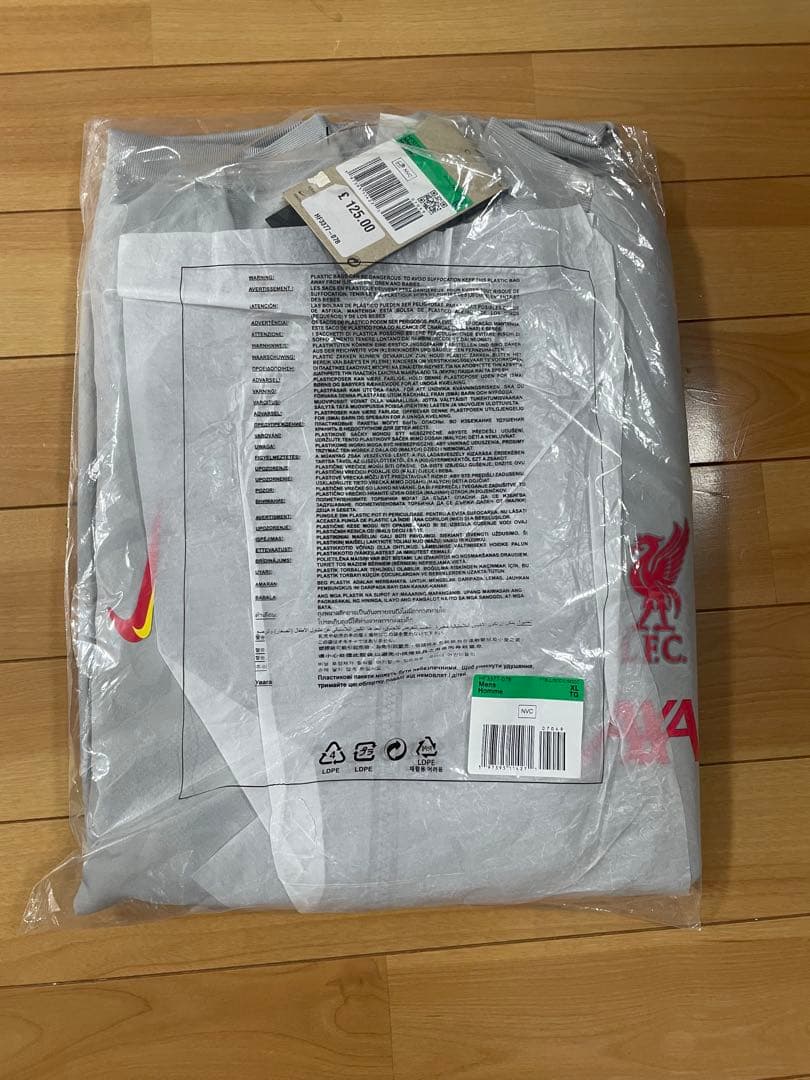 【新品未使用タグ付き✨】リバプール　アンセムジャケット　XLサイズ