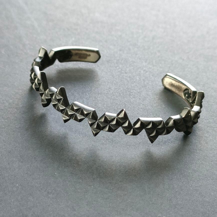 ワールドトリガー ホーントリガー ヒュース ランビリス 蝶の楯 銀製 SV925