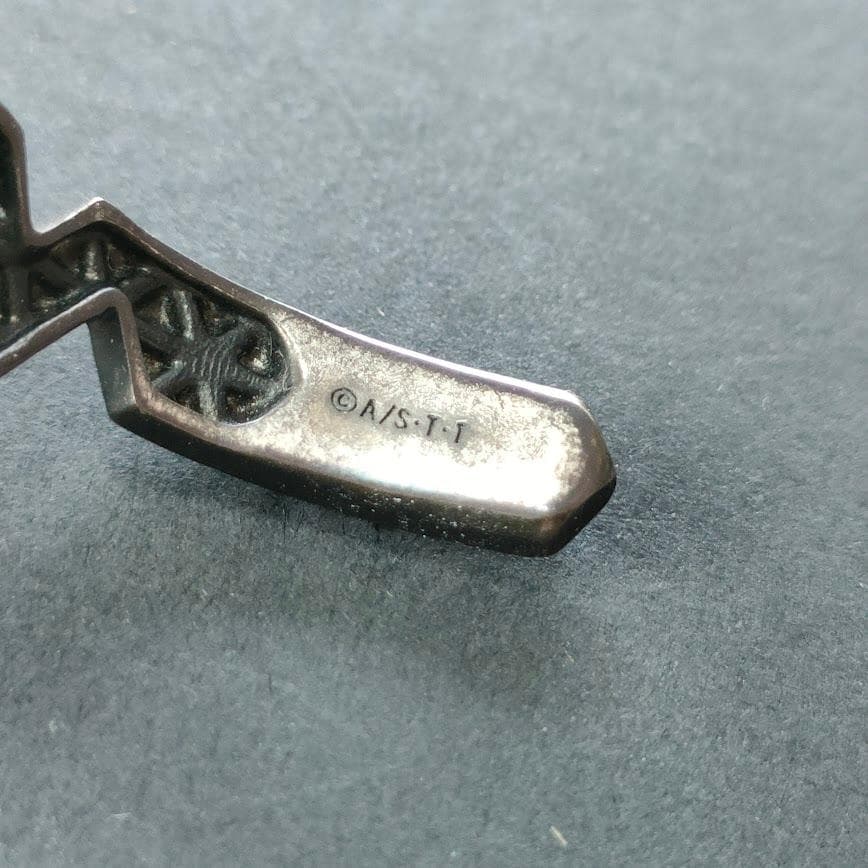 ワールドトリガー ホーントリガー ヒュース ランビリス 蝶の楯 銀製 SV925